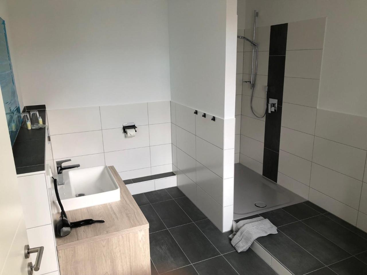 Landhotel Zur Bretzel Babenhausen  Luaran gambar